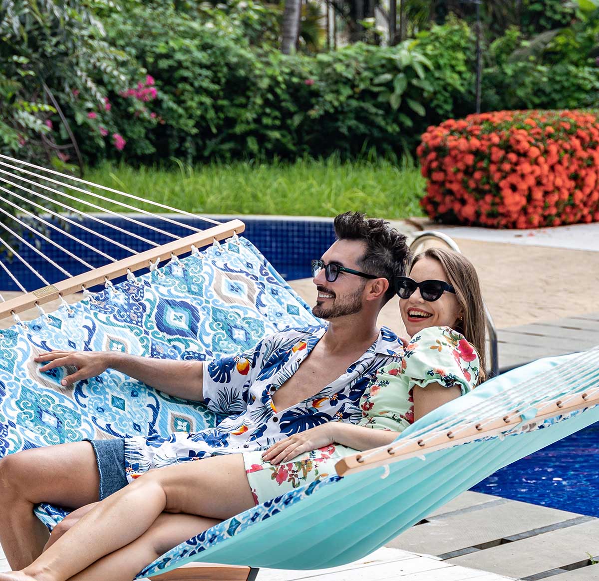 Lazy Daze Deluxe Quilted Fabric Hammock Combo blue flower pattern.#color_floral-aqua