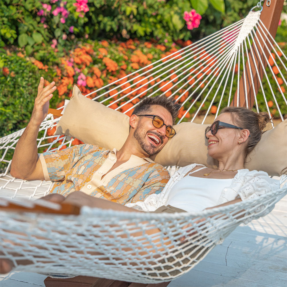 Lazy Daze Double Traditional Cotton Rope Hammock perfect for couples to unwind outdoors.#color_natural