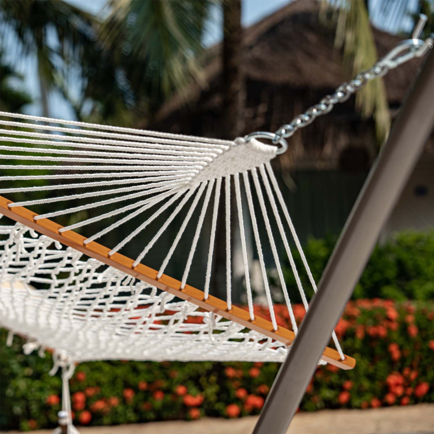 Lazy Daze hammock wooden rope holder without cushion, stylish and sturdy design.#color_tan-pillow